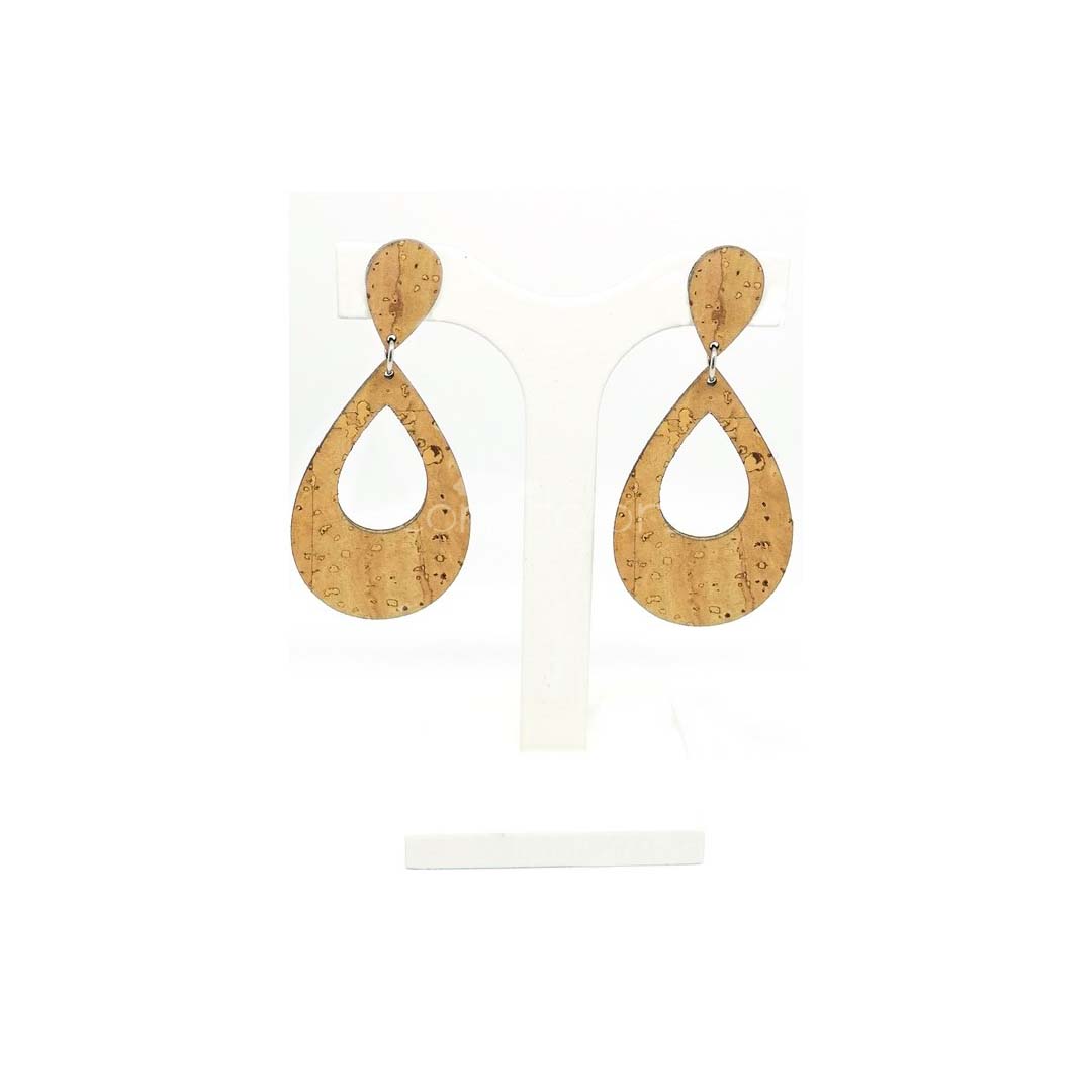 Des boucles d'oreilles